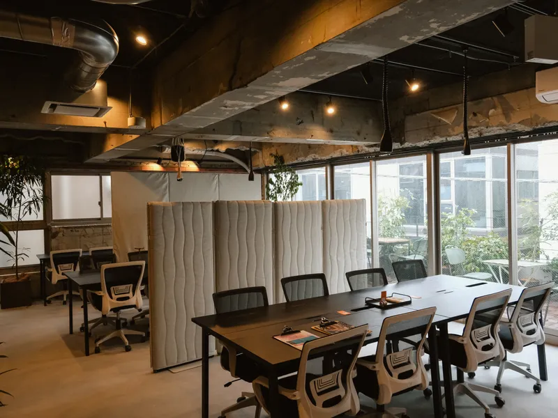 Over Coffee Hubの集中できるワークスペース