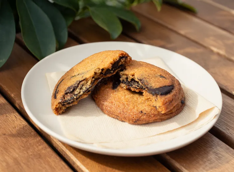 Chocolate chip cookie